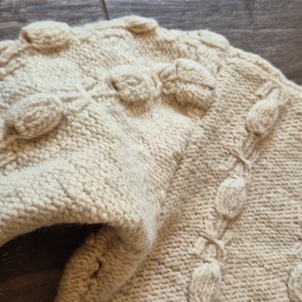Vtg Neiman Marcus 100% Wool 3/4 Puff Sleeve Knit Sweater, XS - Picture 10 of 16